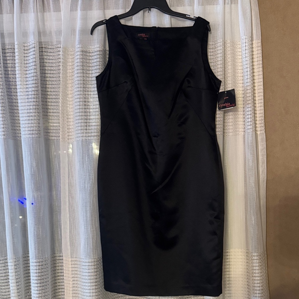 Cynthia Howie bran Black Midi Dress